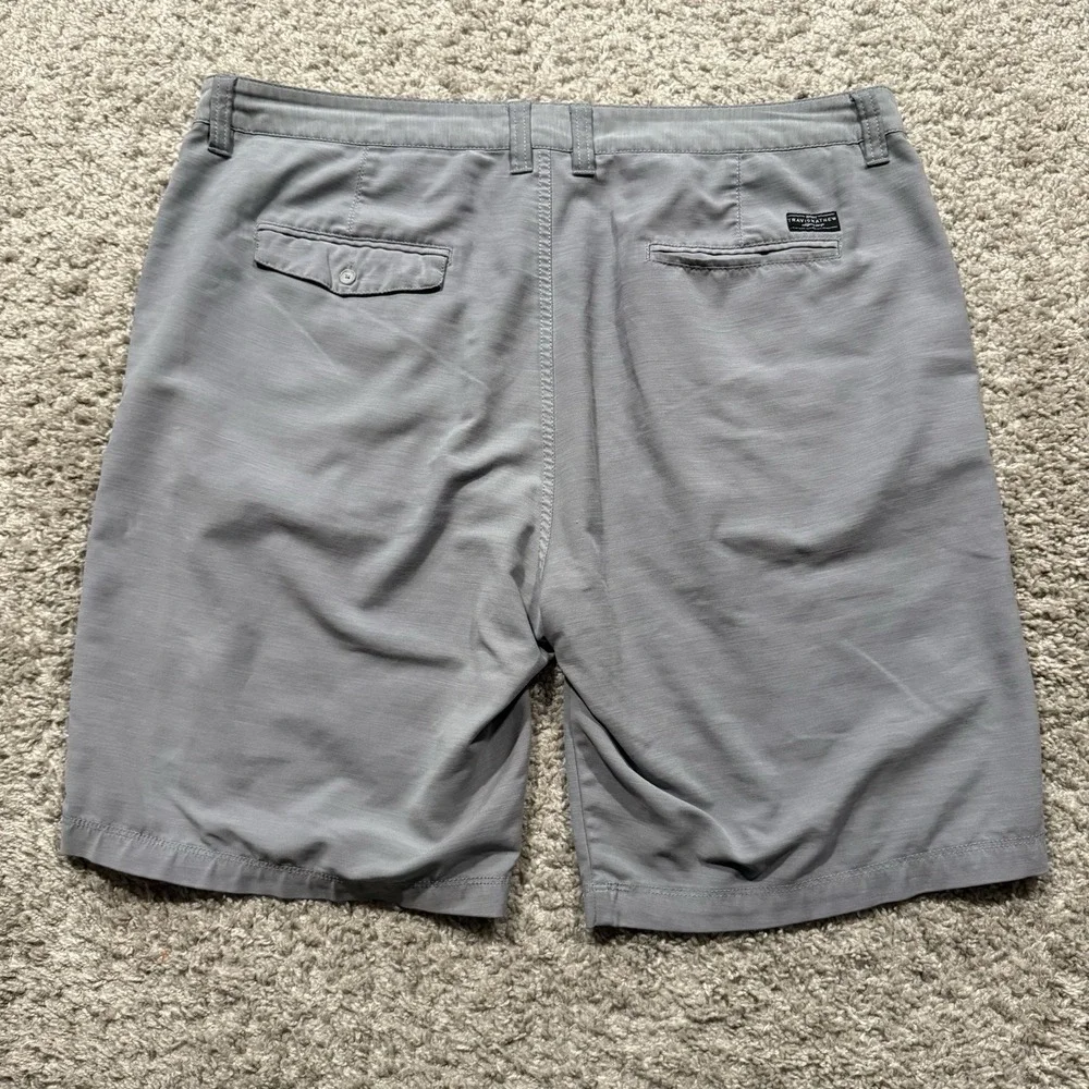 Travis Mathew Men's Golf Shorts SZ 38 Gray Slash Pockets Stretch - Picture 6 of 11